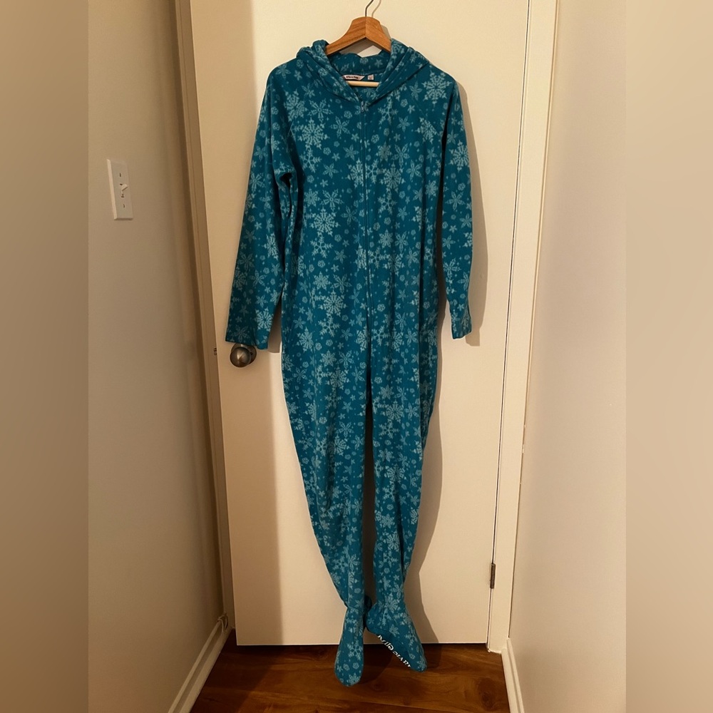 Vintage - La Vie En Rose Blue Snowflake Onesie